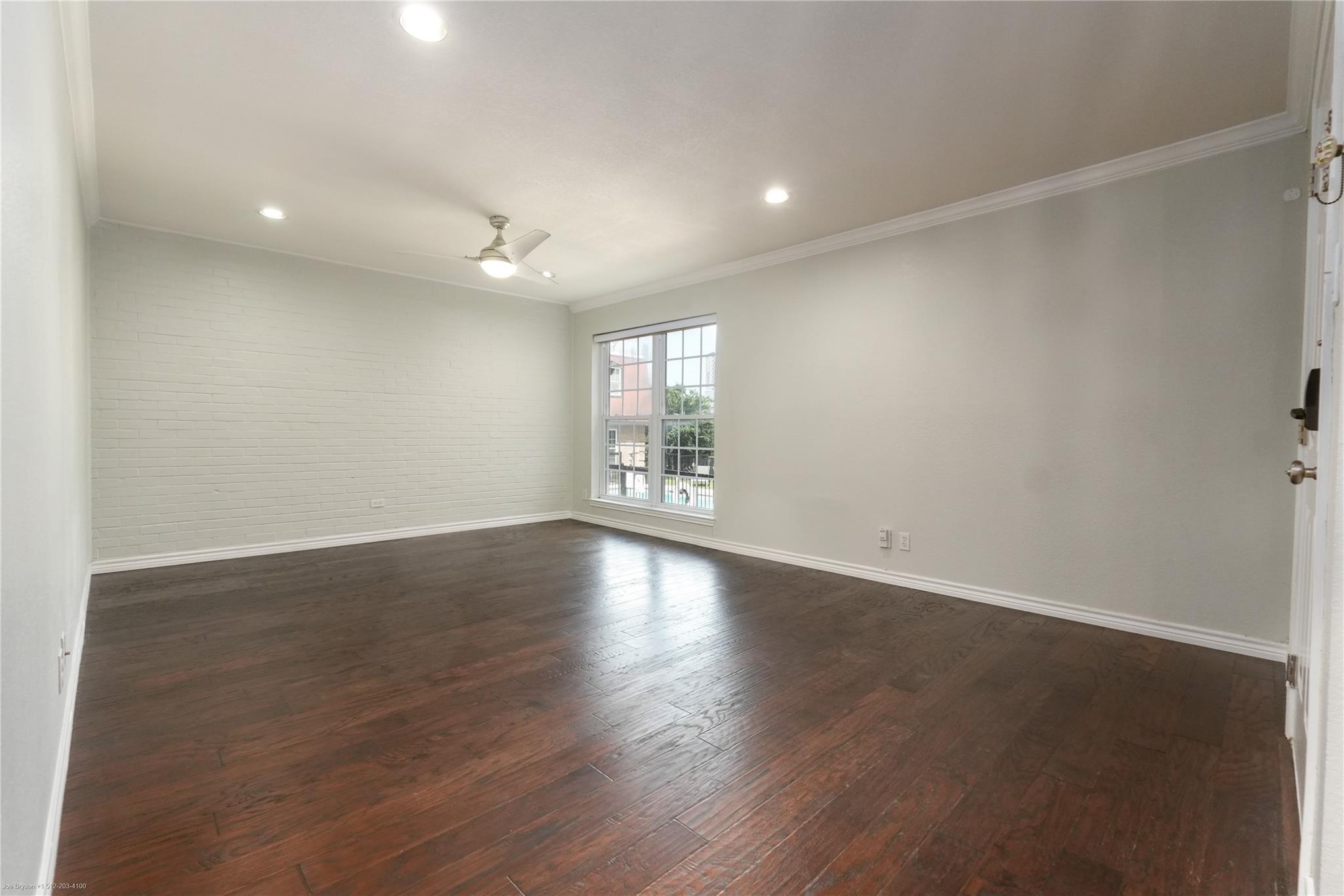 900 S Lamar Blvd # 207, Austin, TX 78704