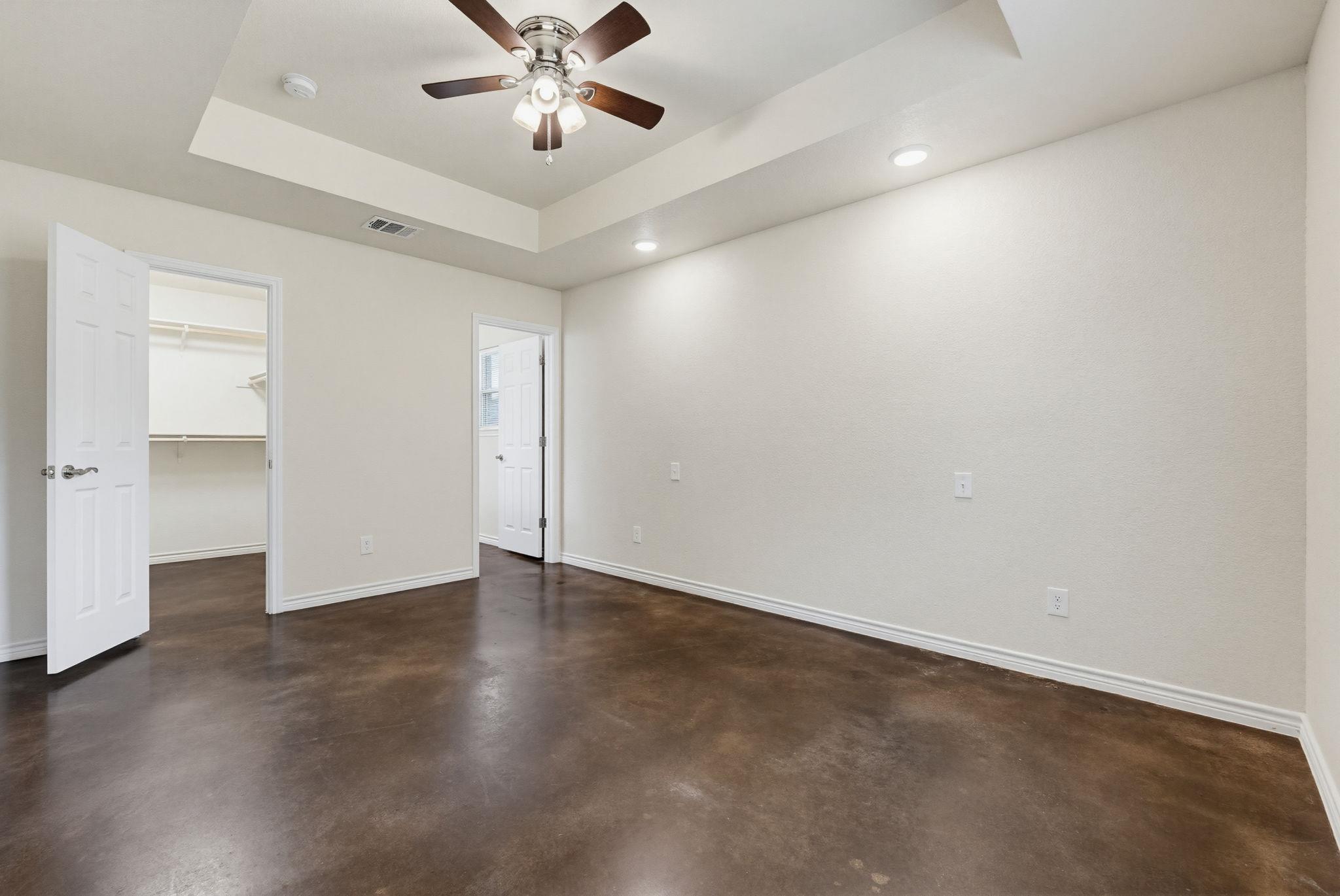 908 E Avenue B, Lampasas, TX 76550