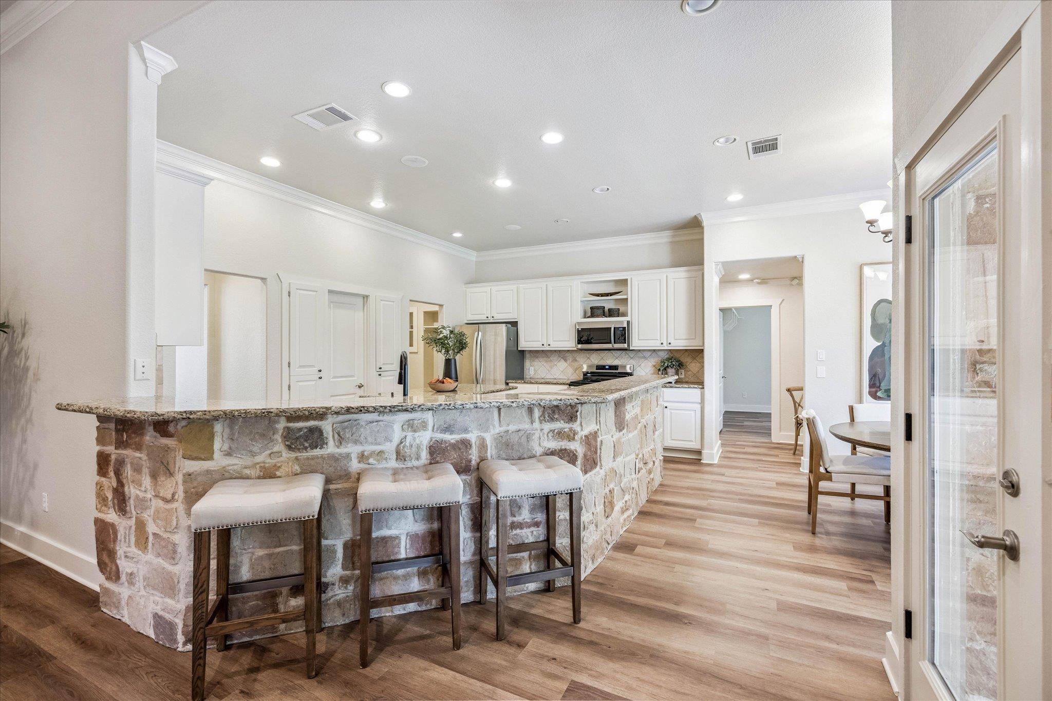 1804 Brushy Bend Dr, Round Rock, TX 78681