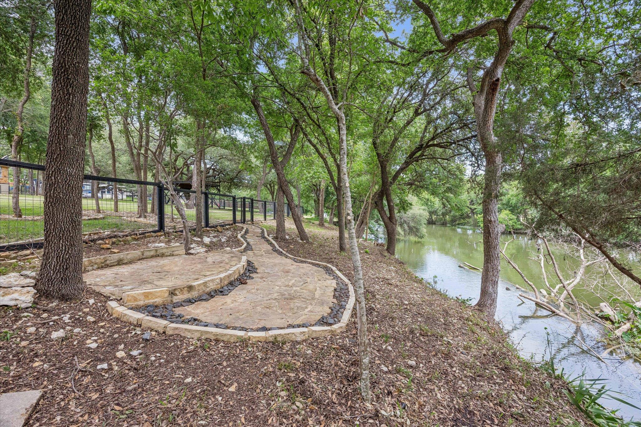 1804 Brushy Bend Dr, Round Rock, TX 78681