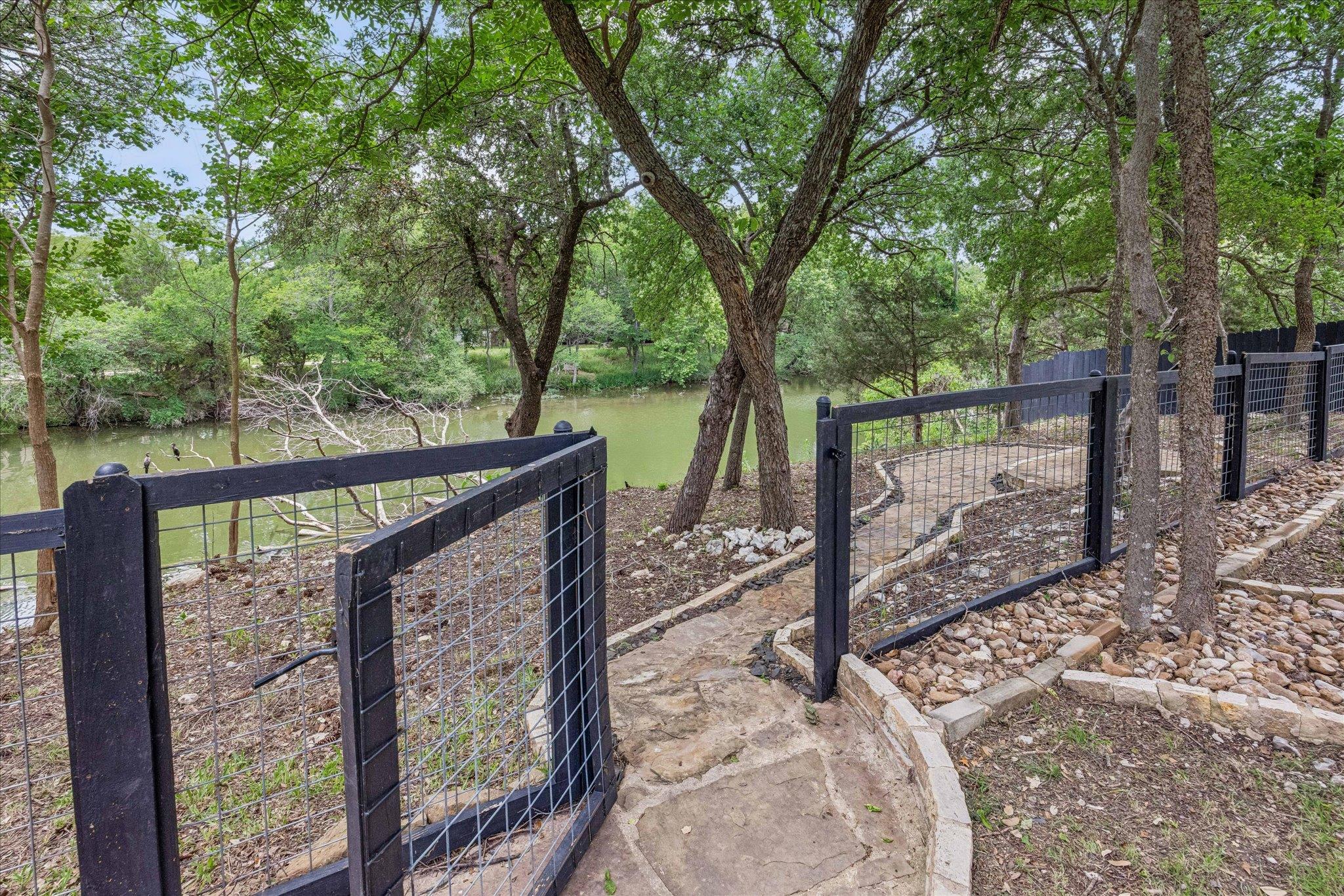 1804 Brushy Bend Dr, Round Rock, TX 78681
