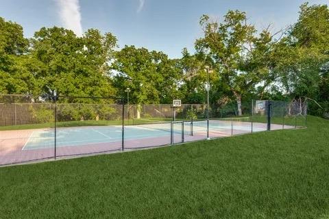 259 King Ranch Ct, Fort Worth, TX 76108