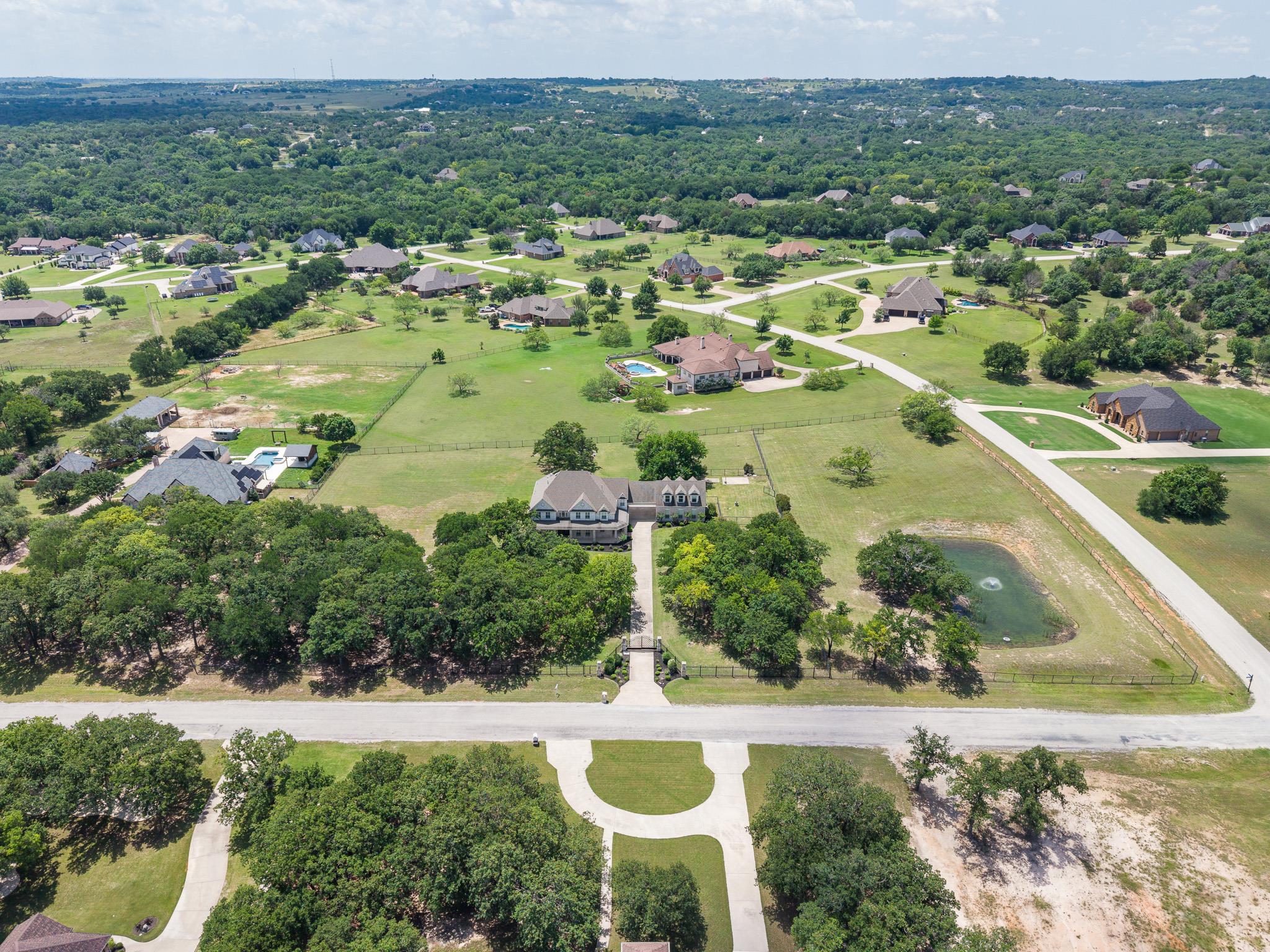 259 King Ranch Ct, Fort Worth, TX 76108