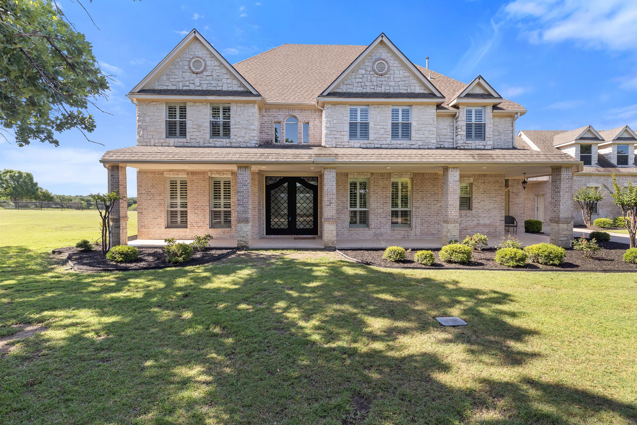 259 King Ranch Ct, Fort Worth, TX 76108