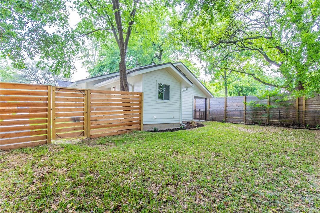 601 E 50th St # B, Austin, TX 78751