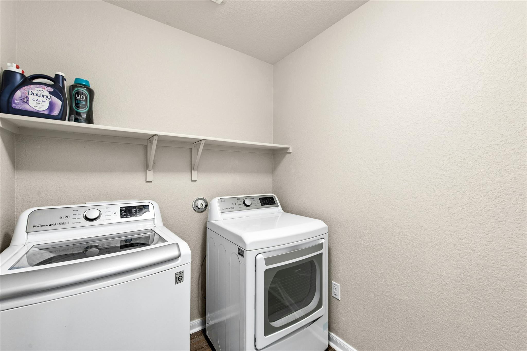 1010 Pembroke Ct, Hutto, TX 78634