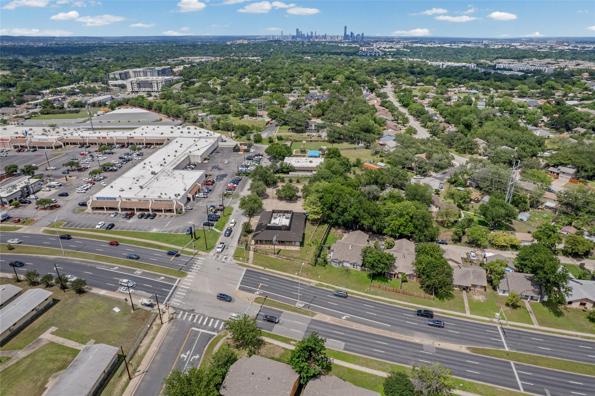 320 W William Cannon Dr, Austin, TX 78745