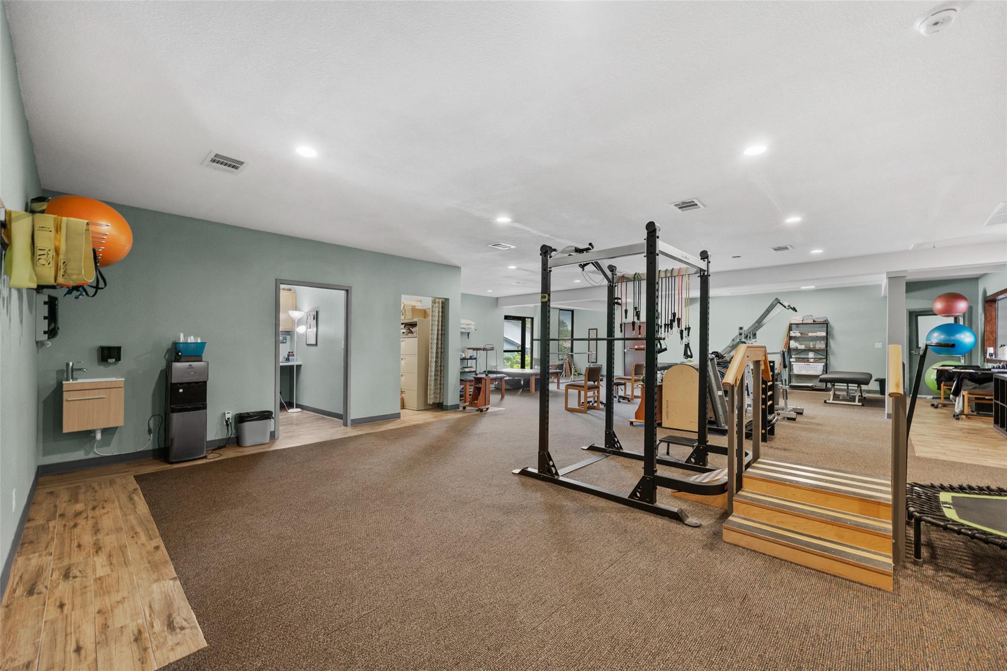 320 W William Cannon Dr, Austin, TX 78745