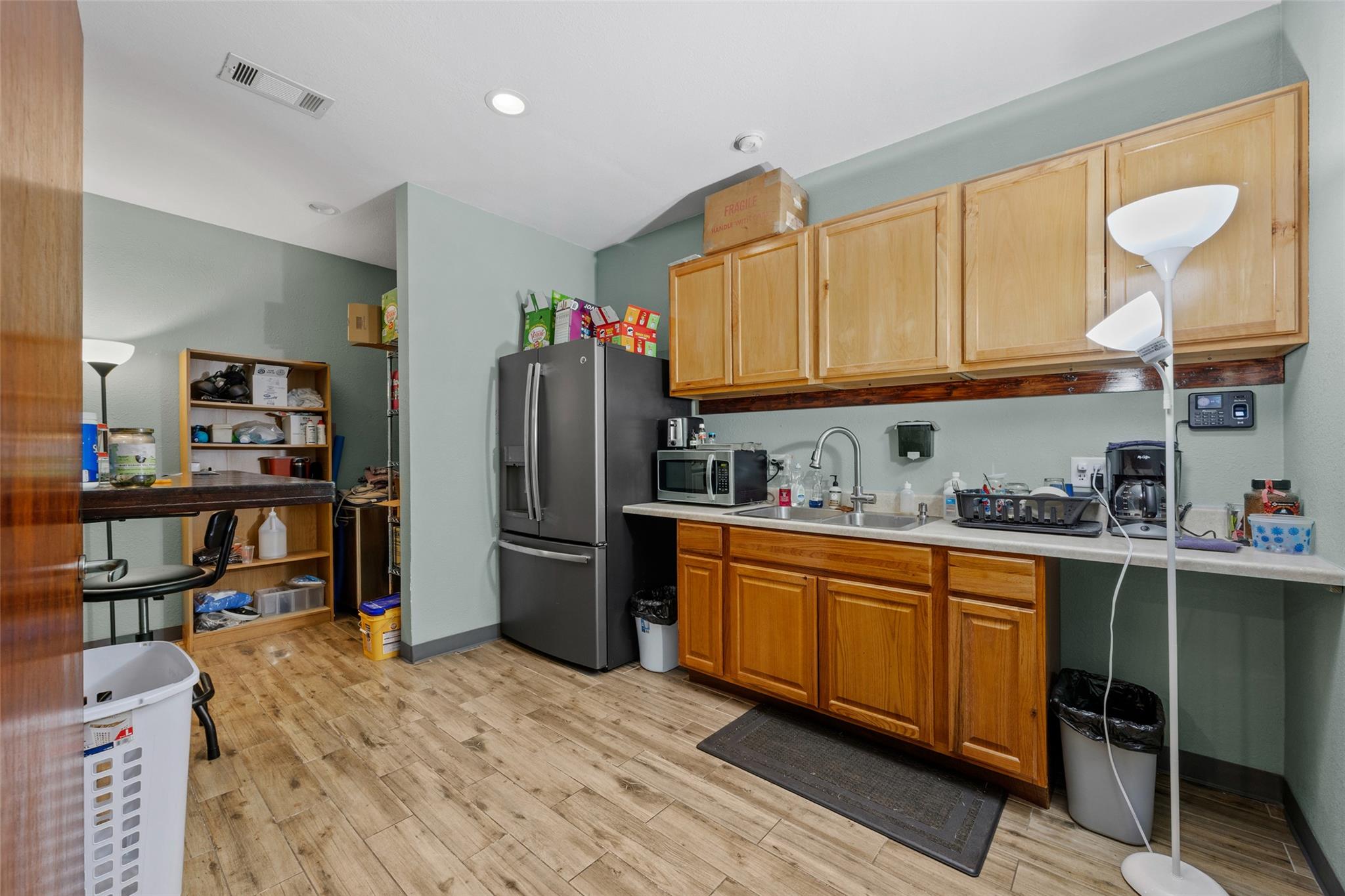 320 W William Cannon Dr, Austin, TX 78745