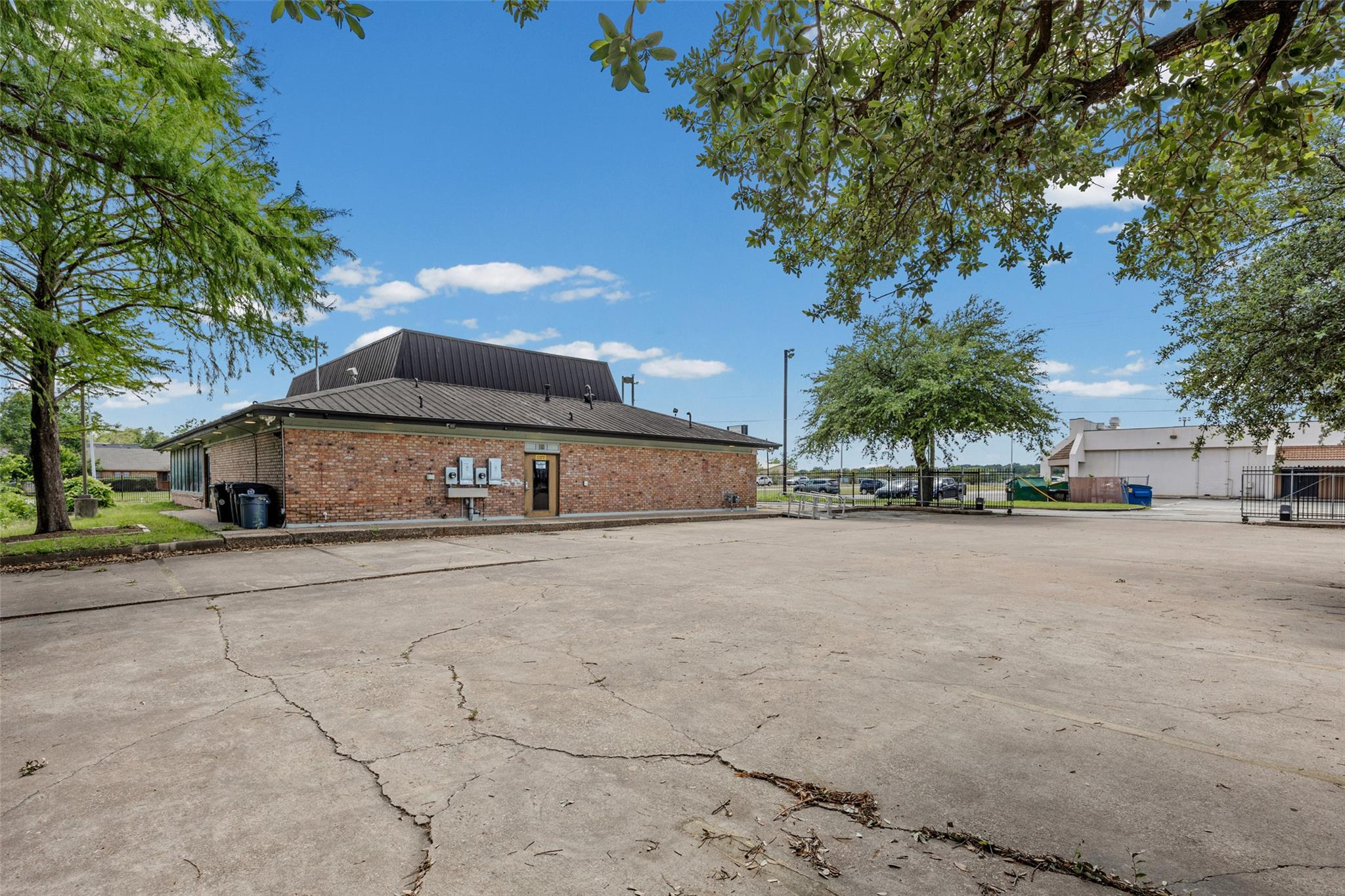 320 W William Cannon Dr, Austin, TX 78745