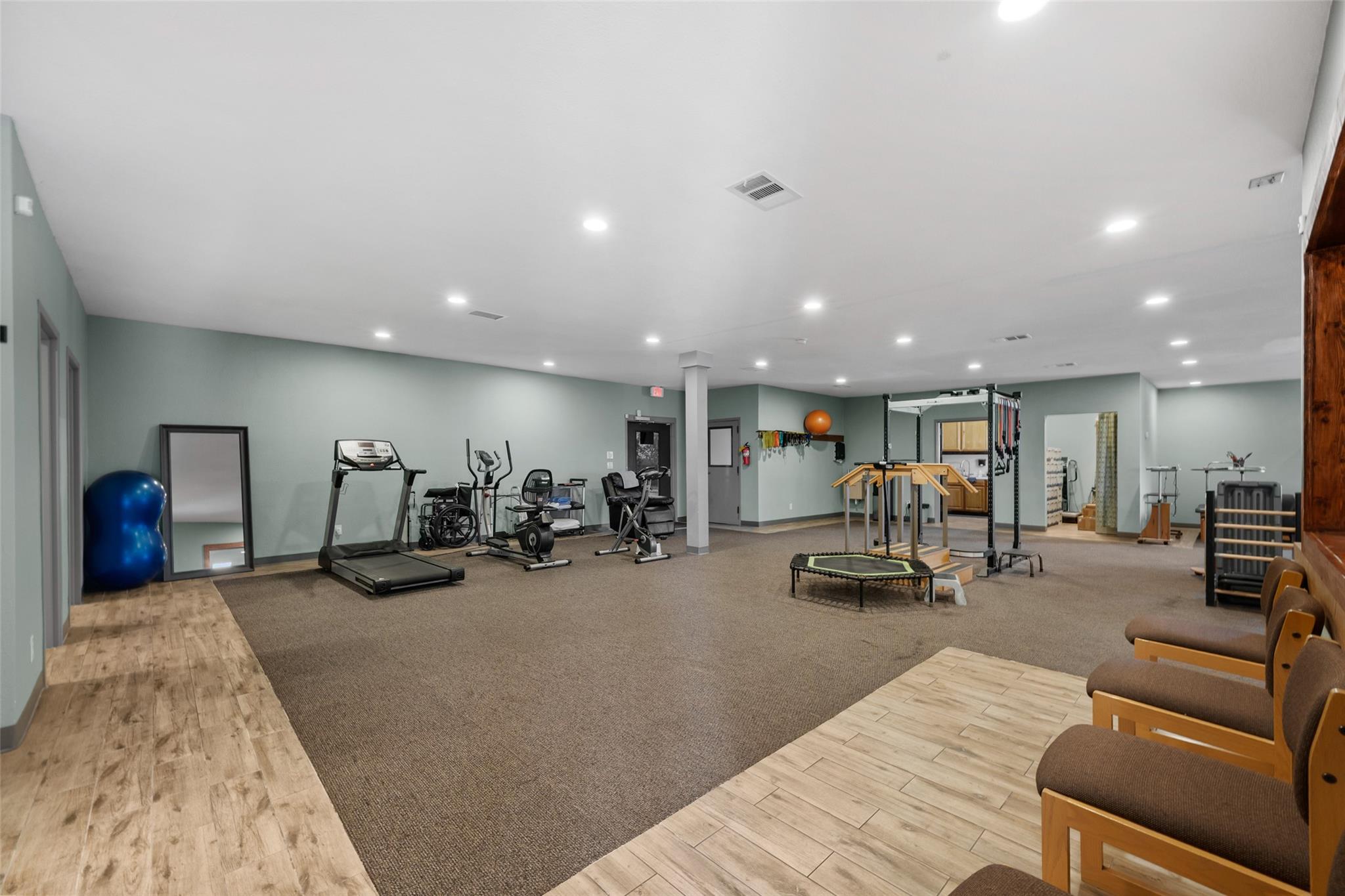 320 W William Cannon Dr, Austin, TX 78745