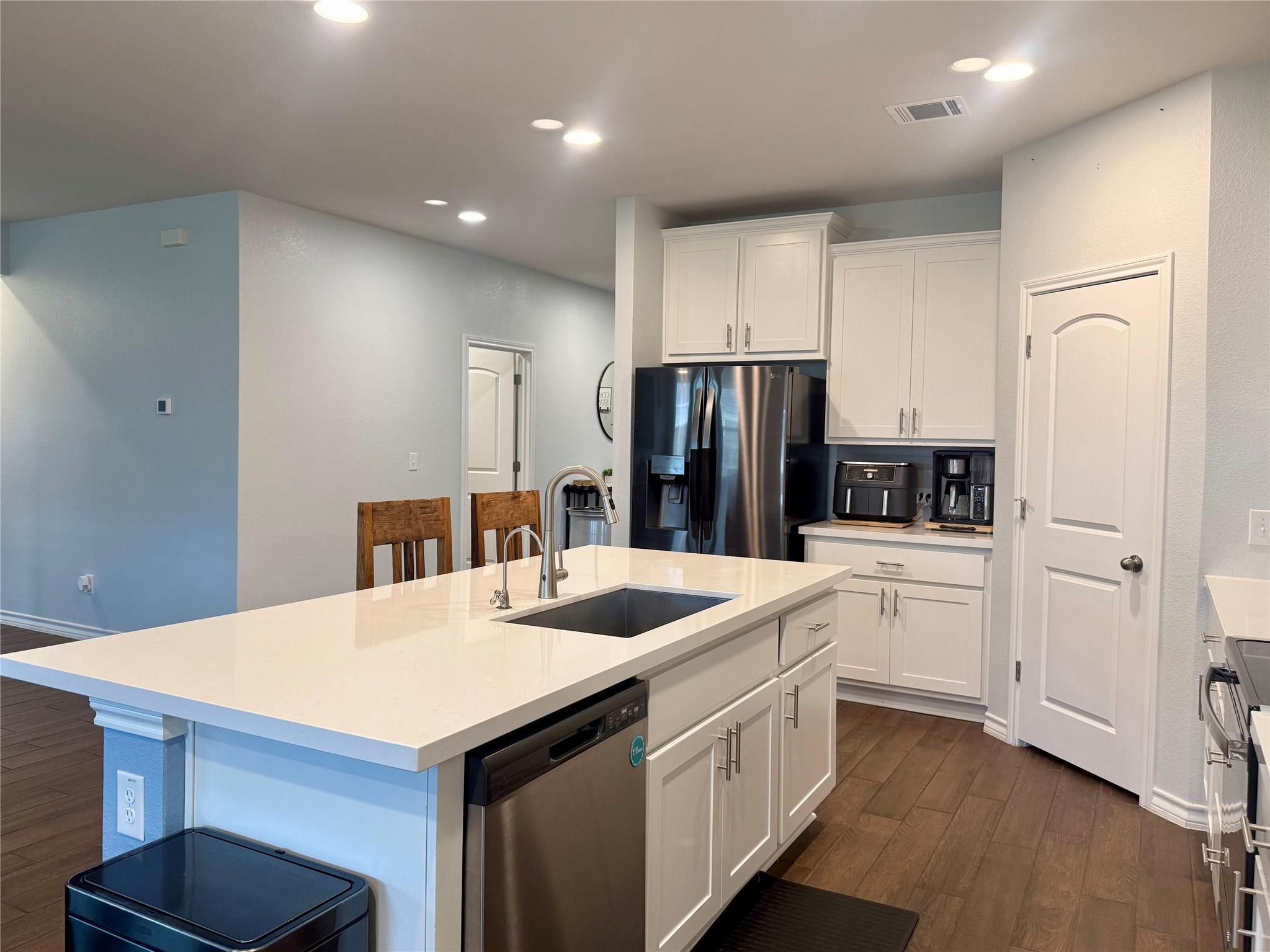 161 Andesite Trl, Liberty Hill, TX 78642