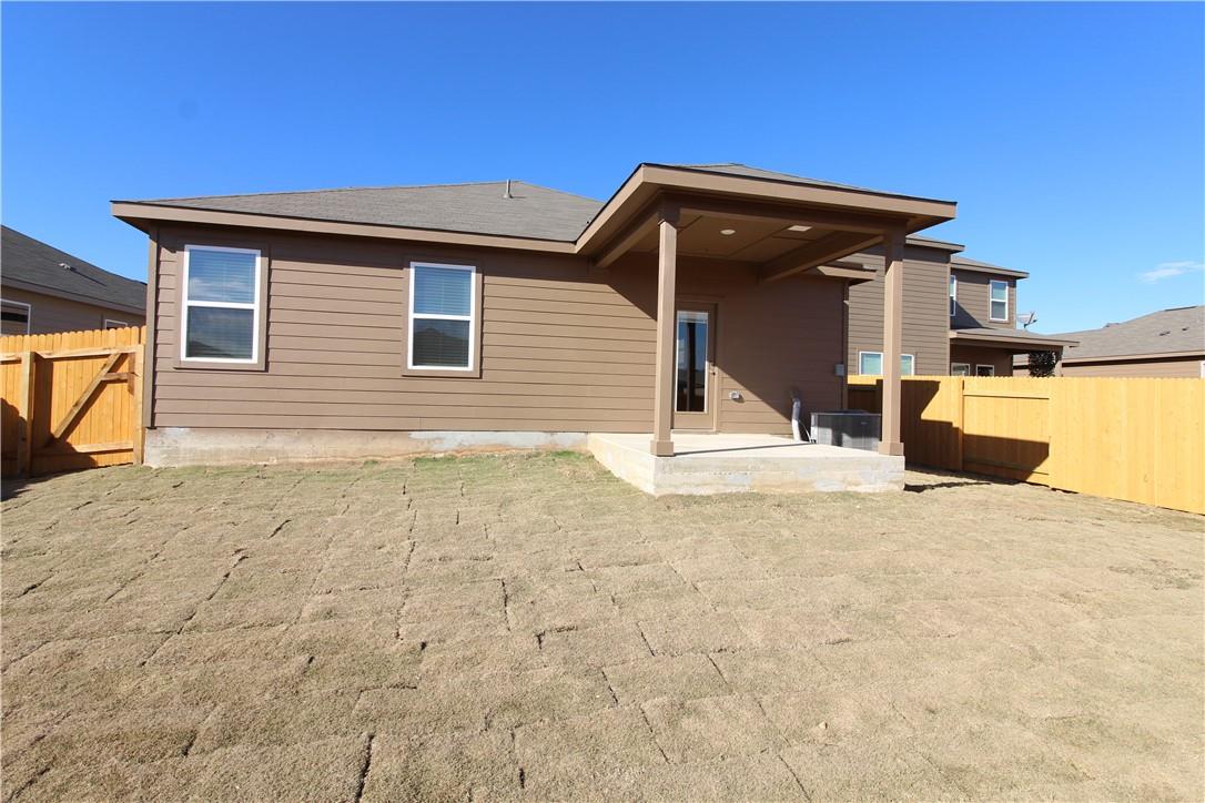 509 Washington Dr, Liberty Hill, TX 78642