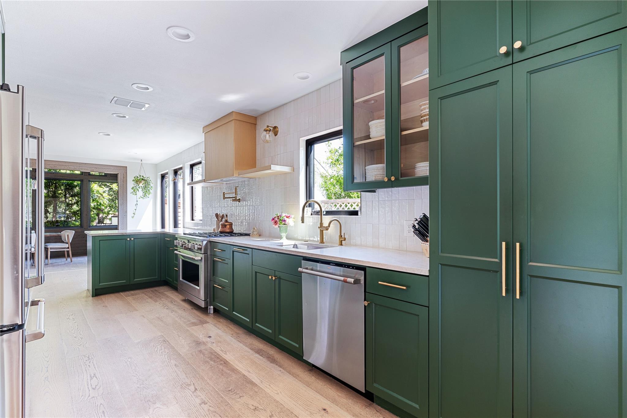 2218 Lindell Ave, Austin, TX 78704