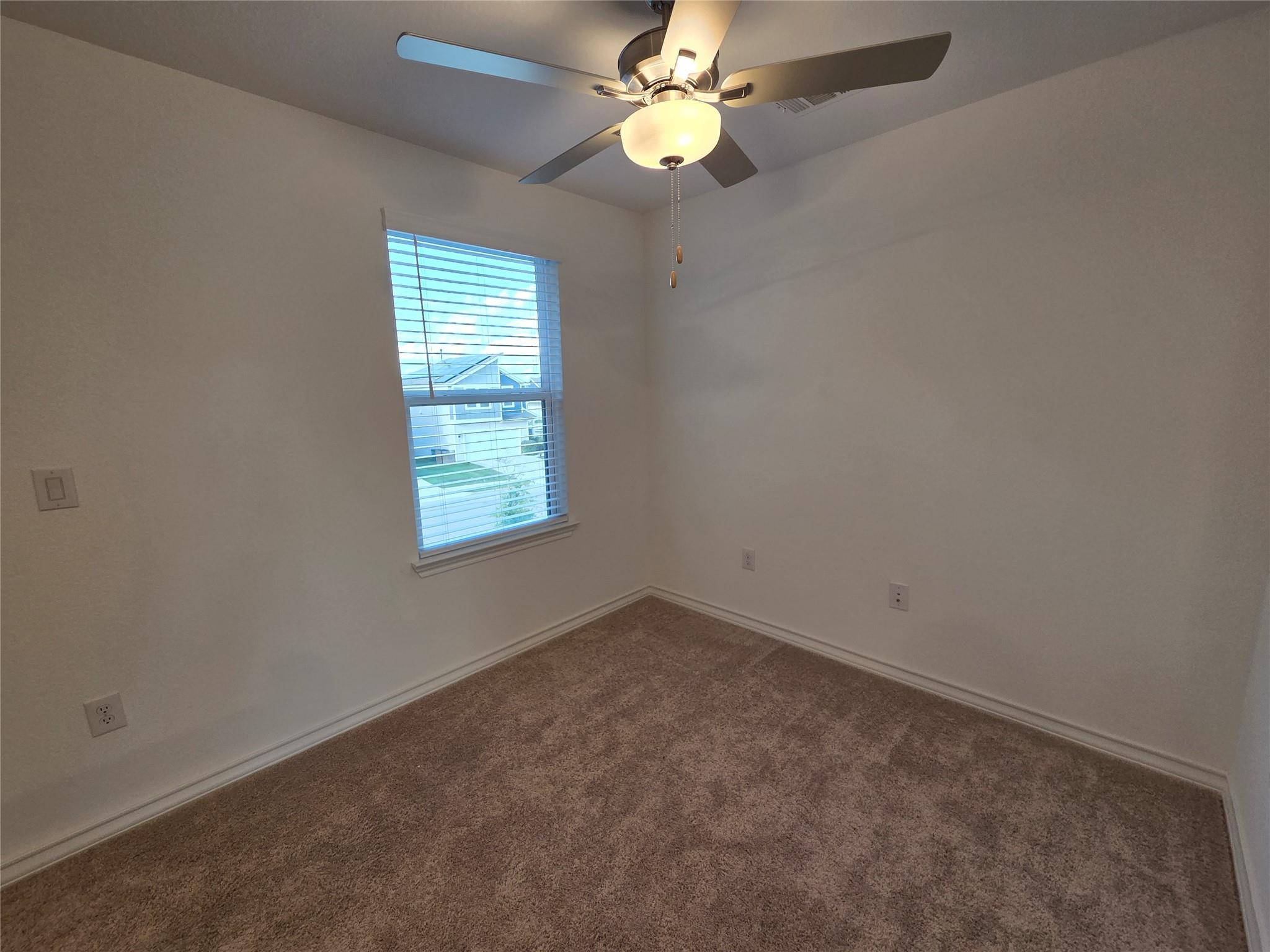 2913 Saint Regis Dr, Pflugerville, TX 78660
