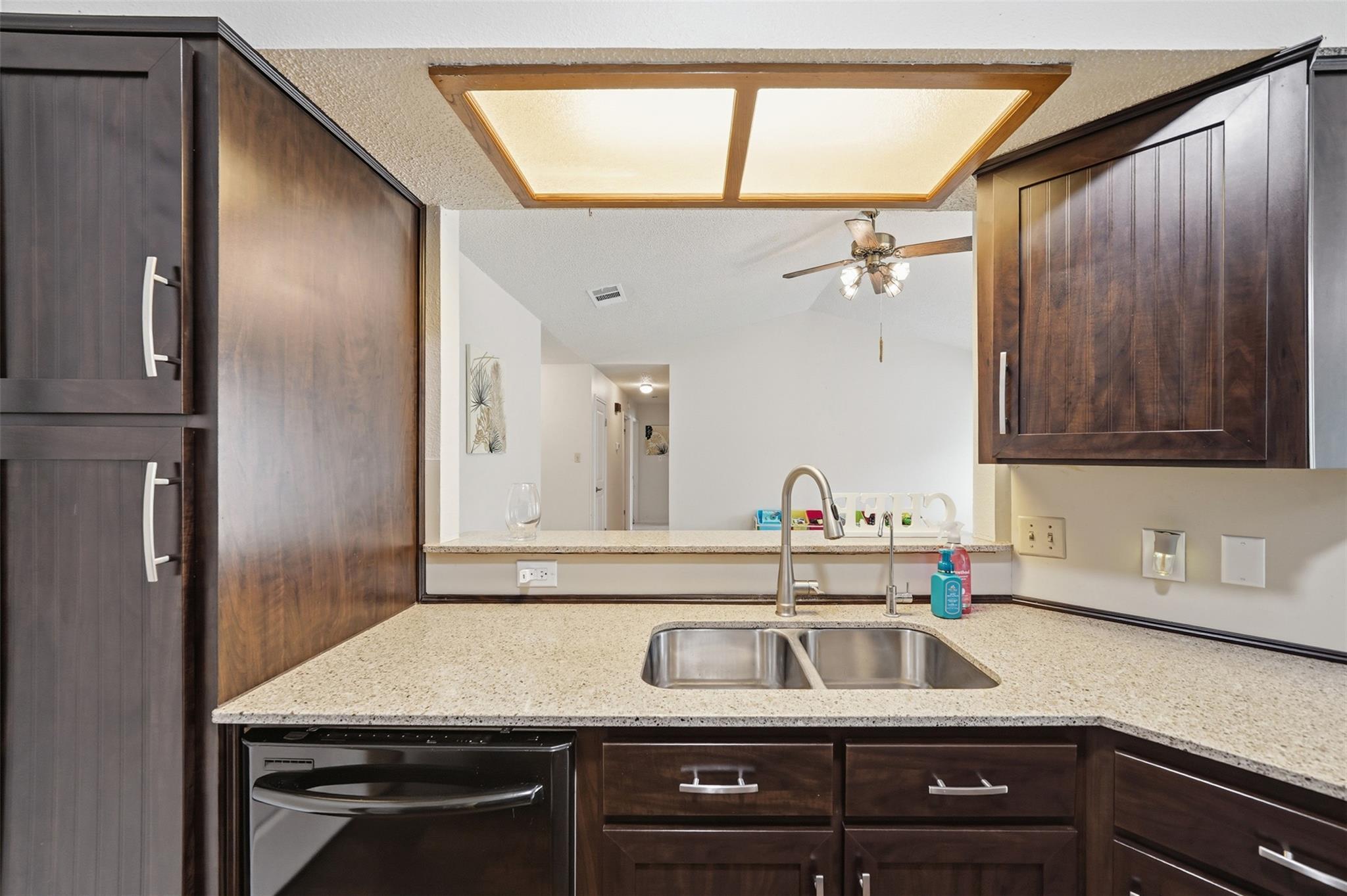 1100 York Castle Dr, Pflugerville, TX 78660