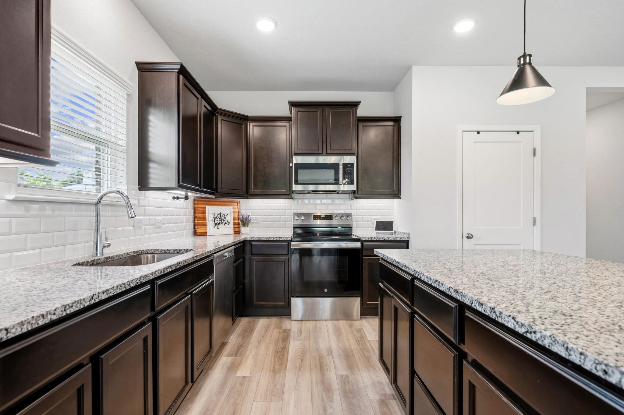 1202 Carnaby Dr, Temple, TX 76502