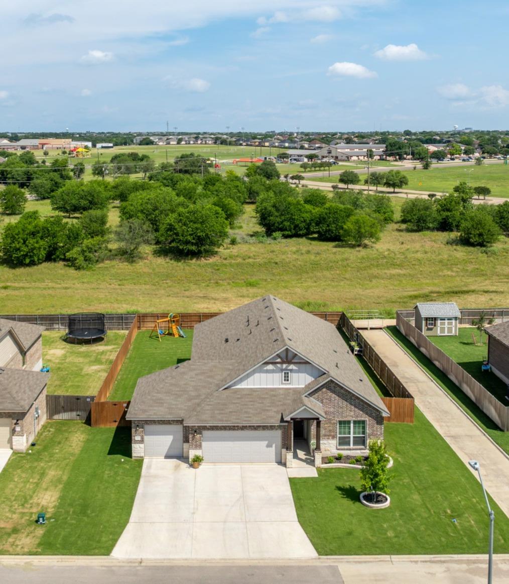 1202 Carnaby Dr, Temple, TX 76502