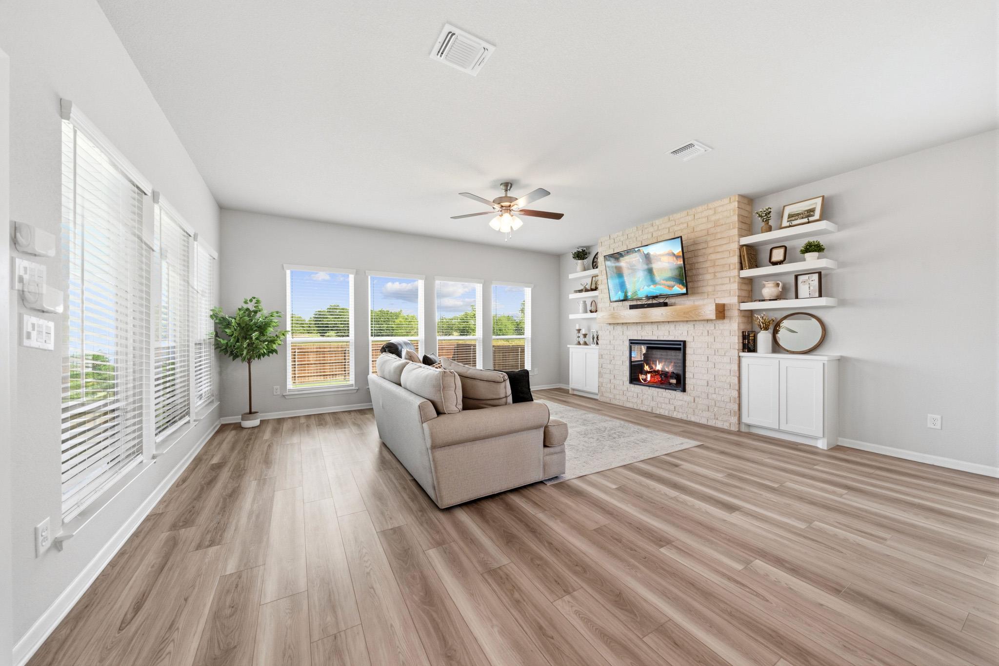 1202 Carnaby Dr, Temple, TX 76502