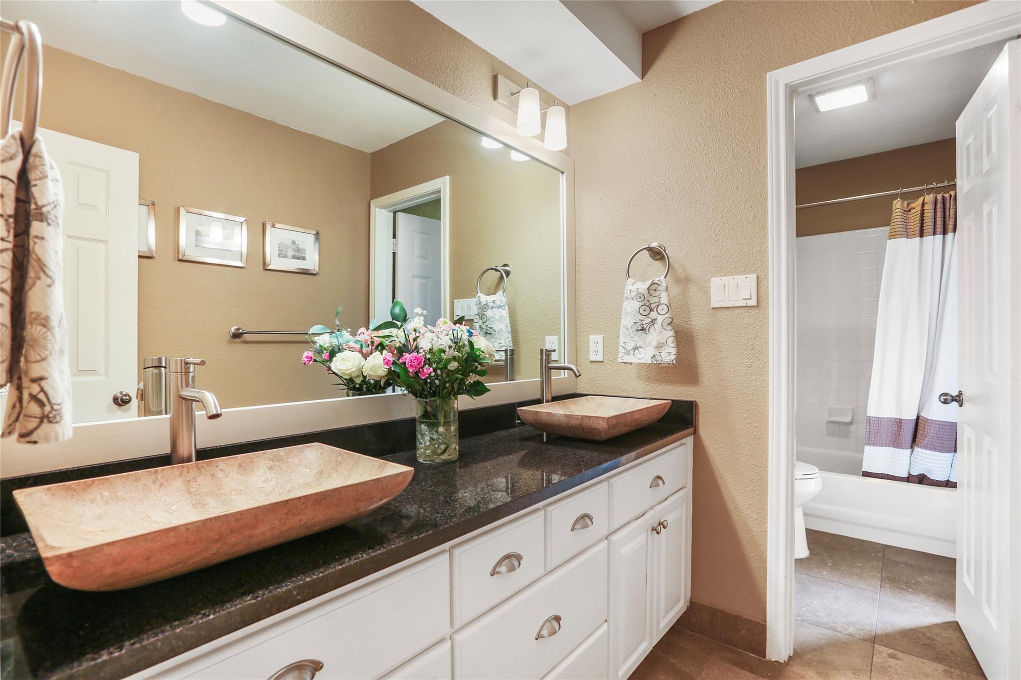 5609 Painted Valley Dr, Austin, TX 78759
