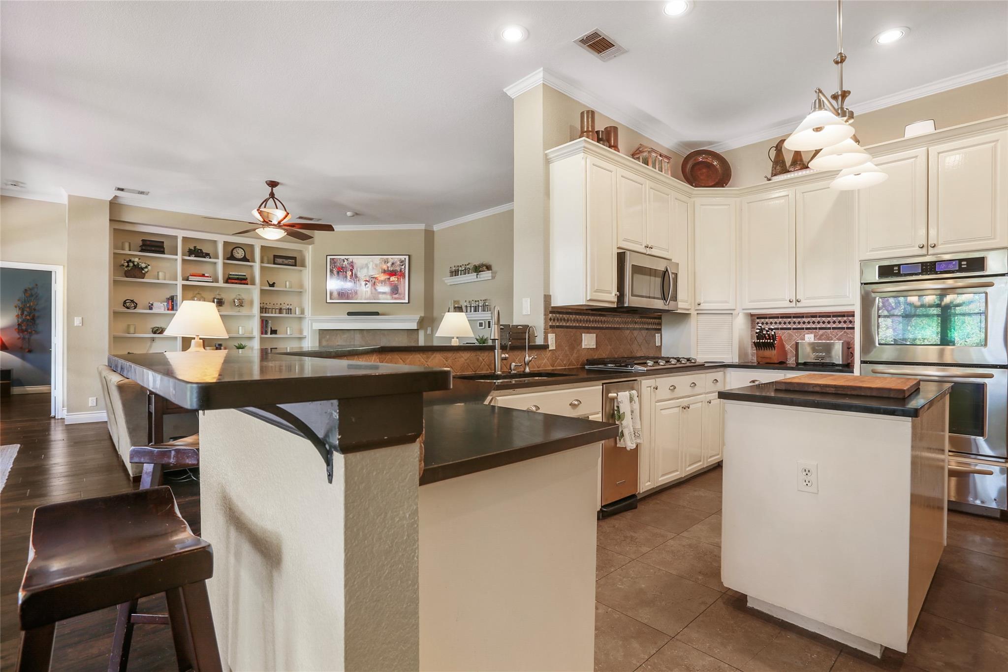 5609 Painted Valley Dr, Austin, TX 78759