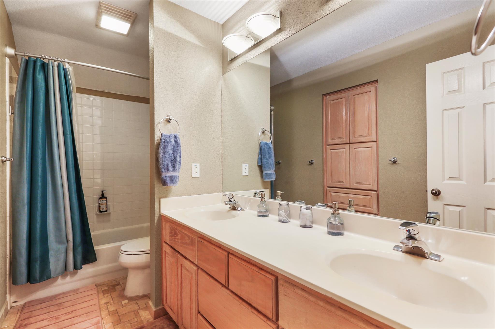 5609 Painted Valley Dr, Austin, TX 78759