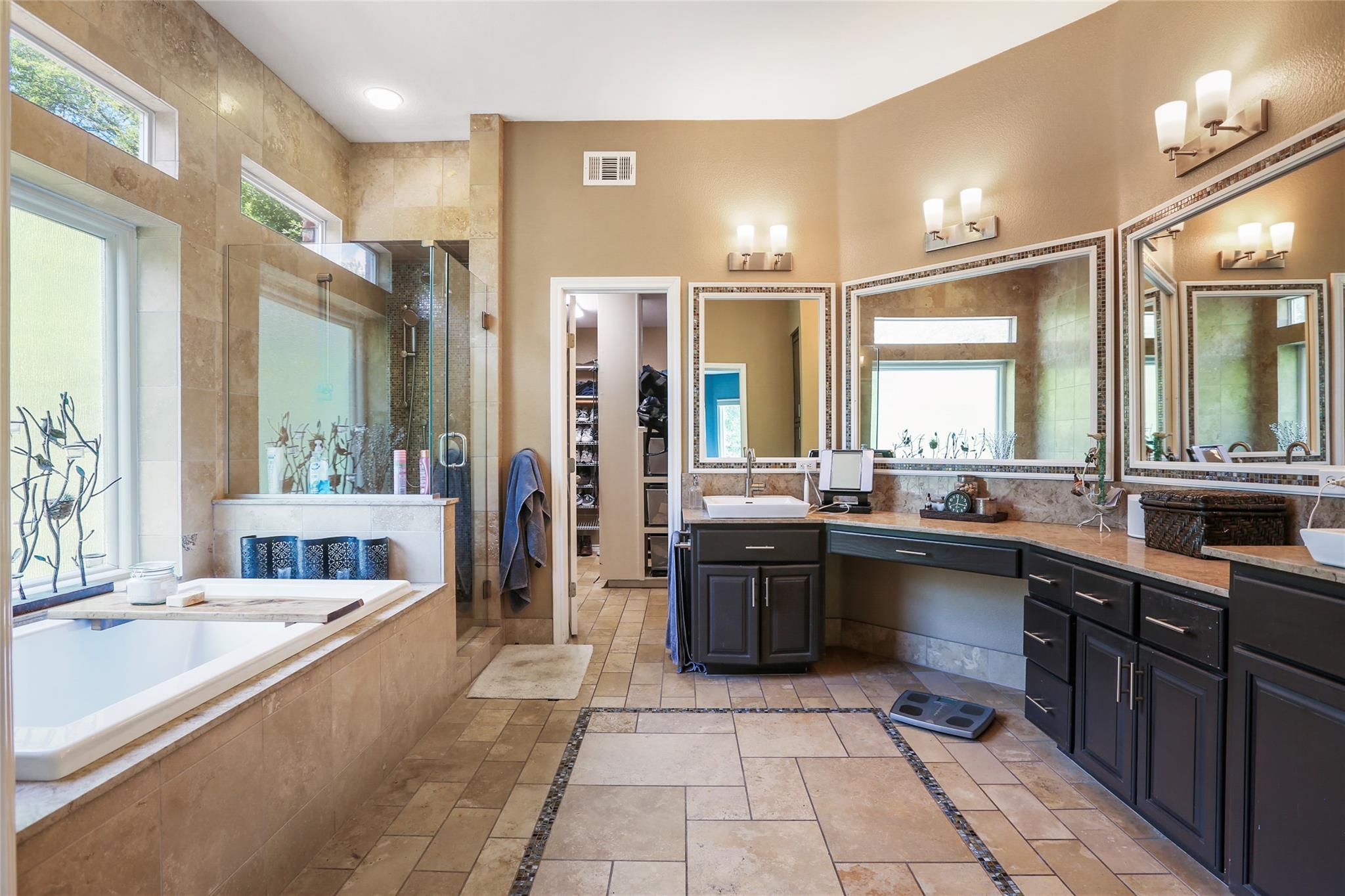 5609 Painted Valley Dr, Austin, TX 78759
