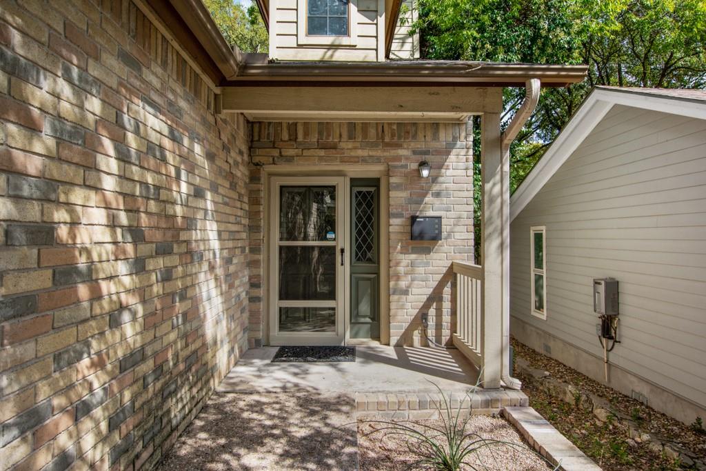 2208 Indian Trl # B, Austin, TX 78703