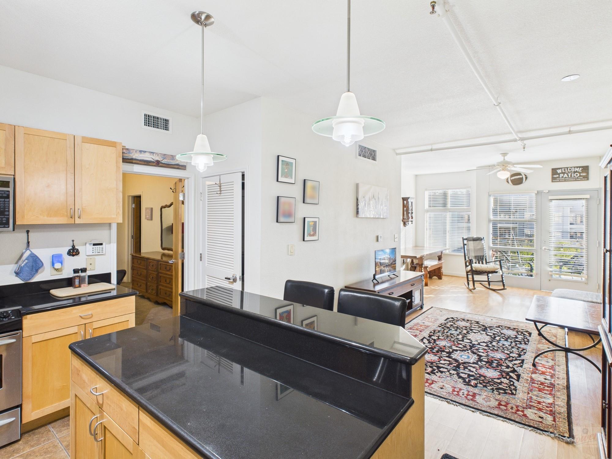 711 W 26th St # 606, Austin, TX 78705