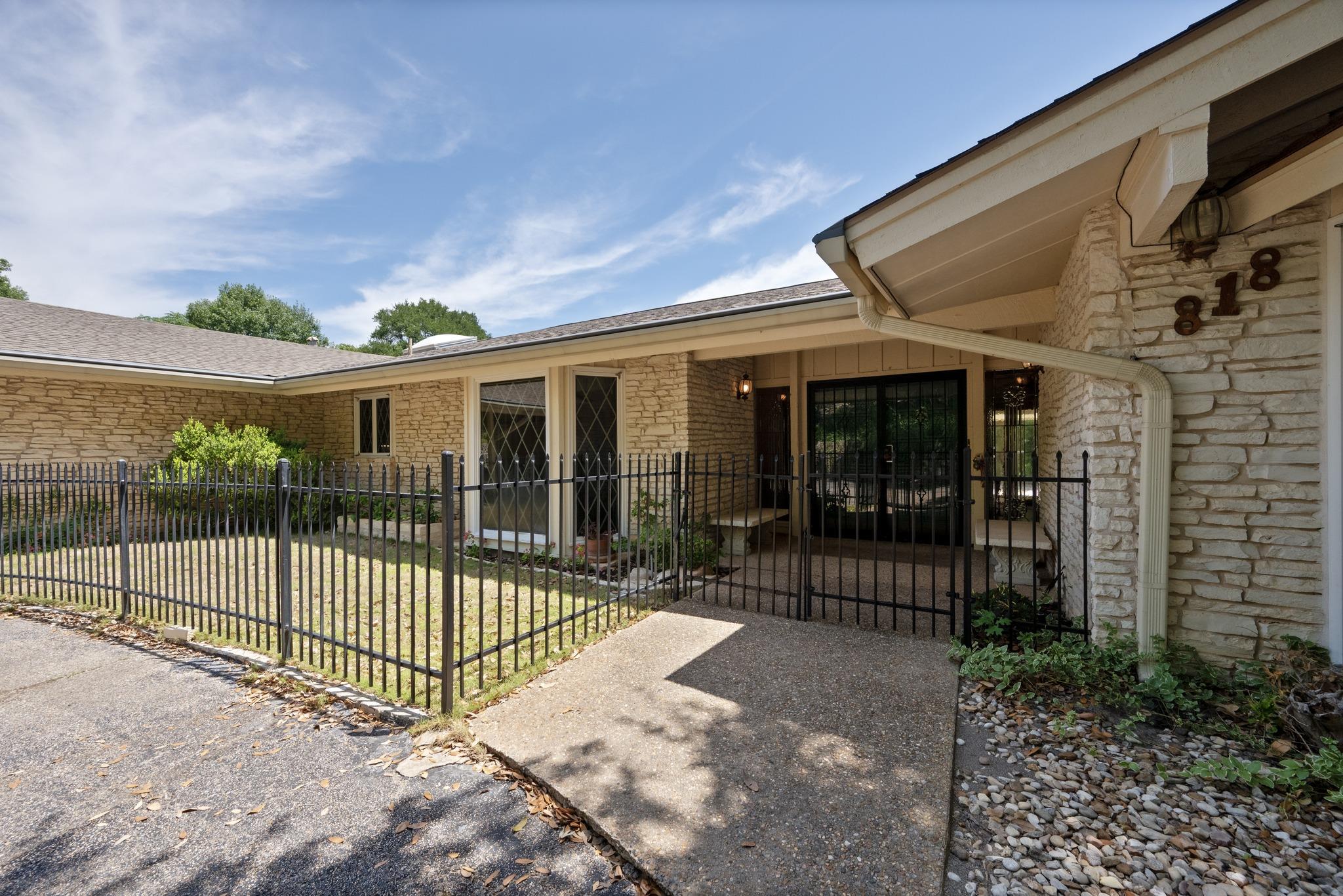 818 Sunfish St, Austin, TX 78734