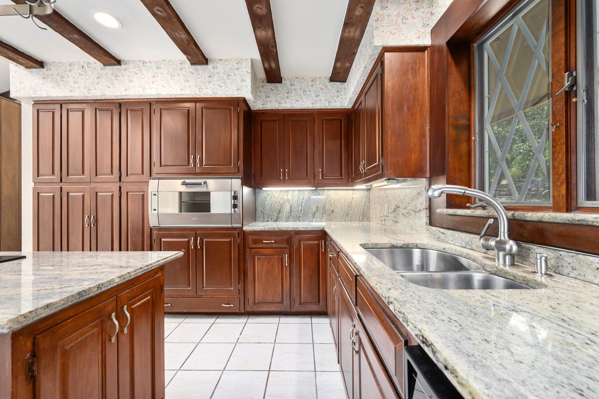 818 Sunfish St, Austin, TX 78734