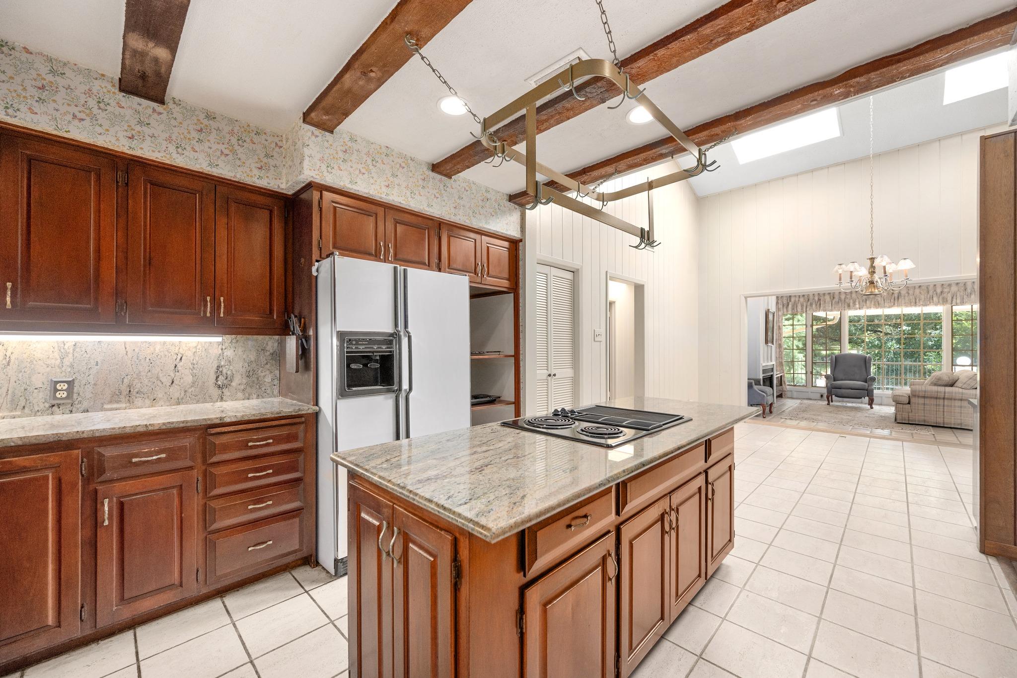 818 Sunfish St, Austin, TX 78734