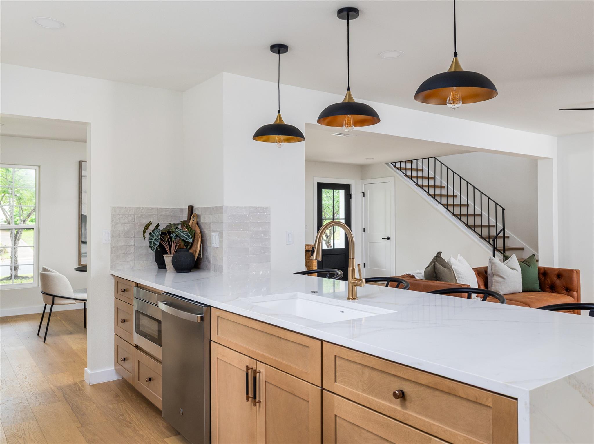6905 N Creighton Ln, Austin, TX 78723
