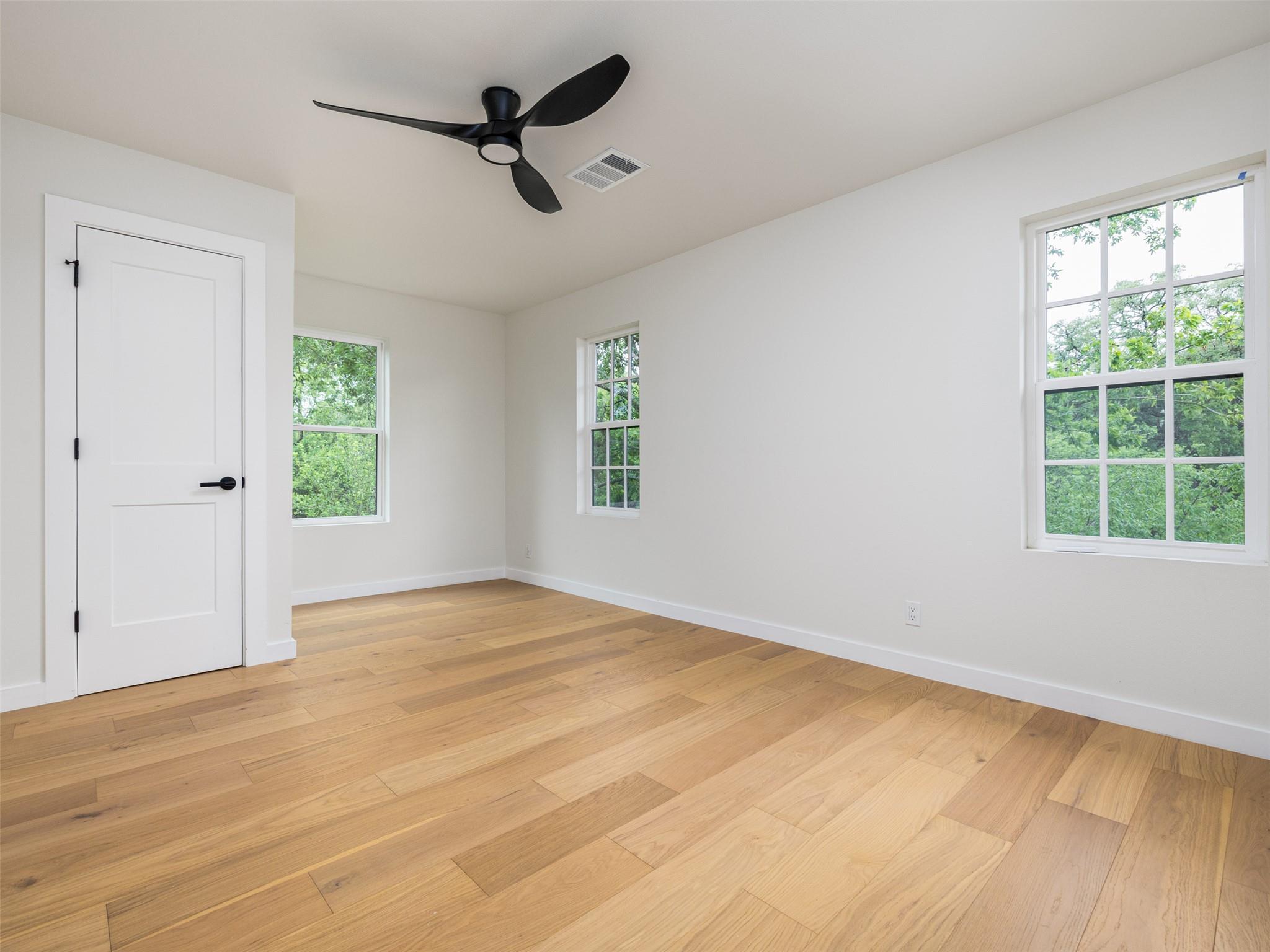 6905 N Creighton Ln, Austin, TX 78723