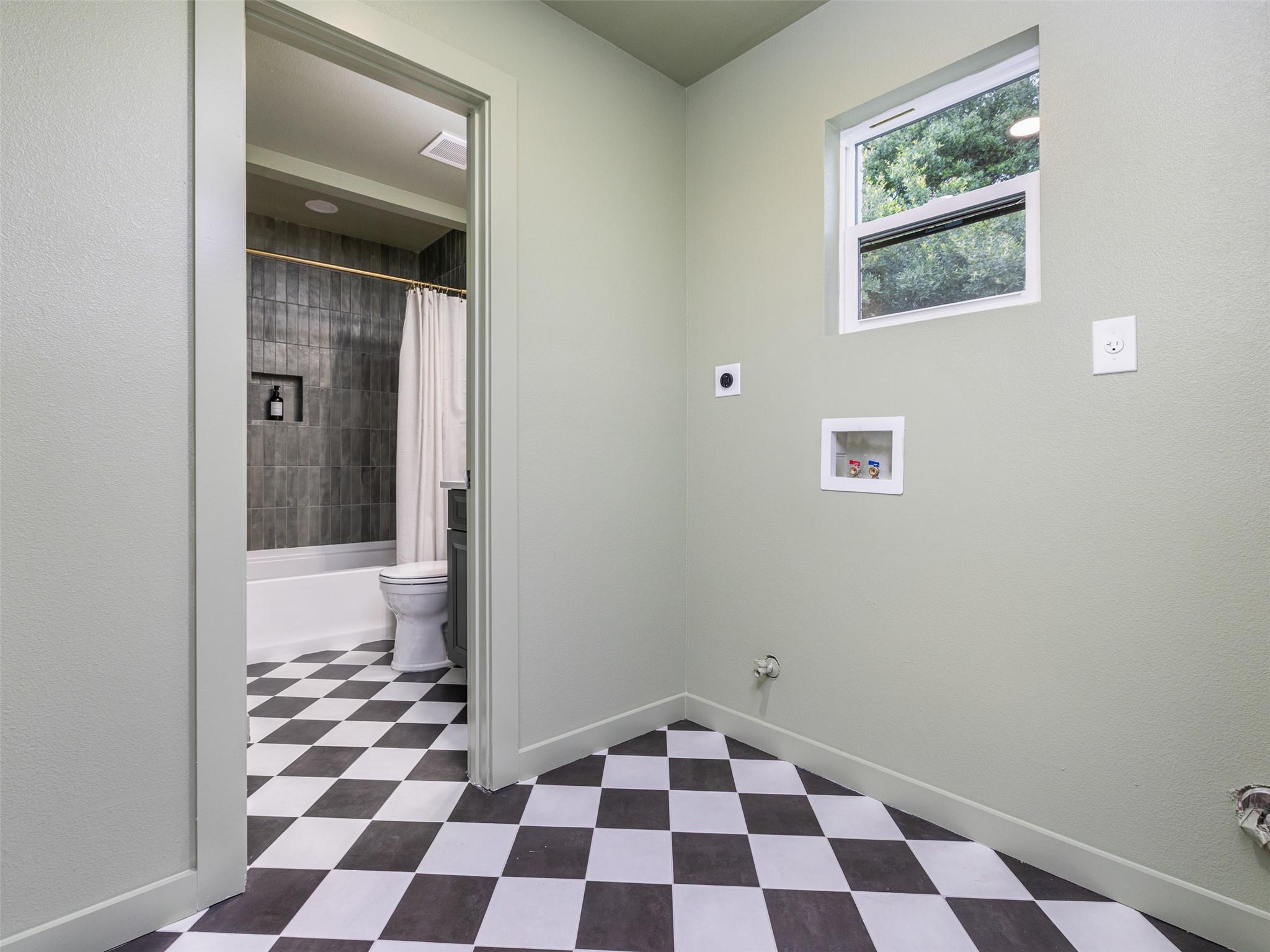6905 N Creighton Ln, Austin, TX 78723