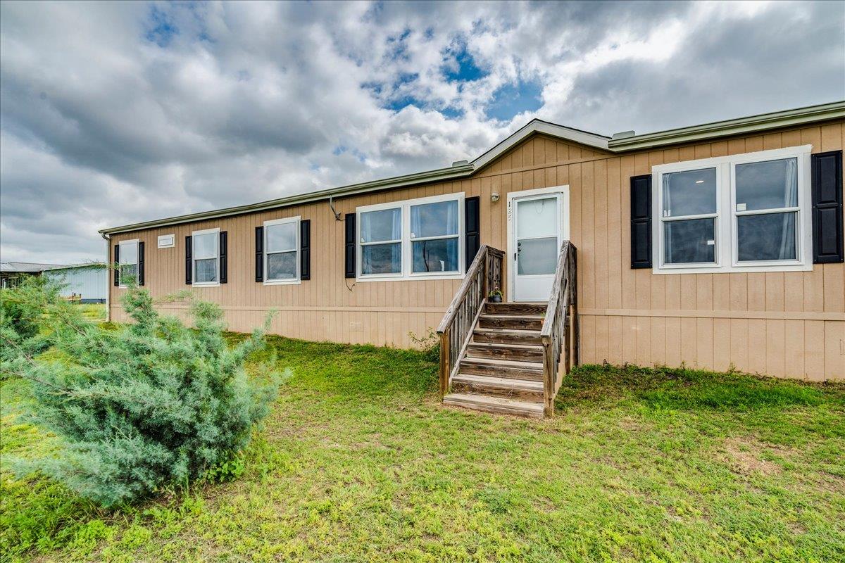125 Sun View Rd, Bertram, TX 78605