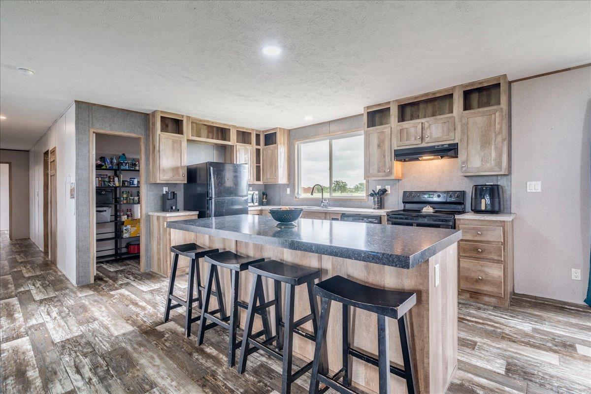 125 Sun View Rd, Bertram, TX 78605
