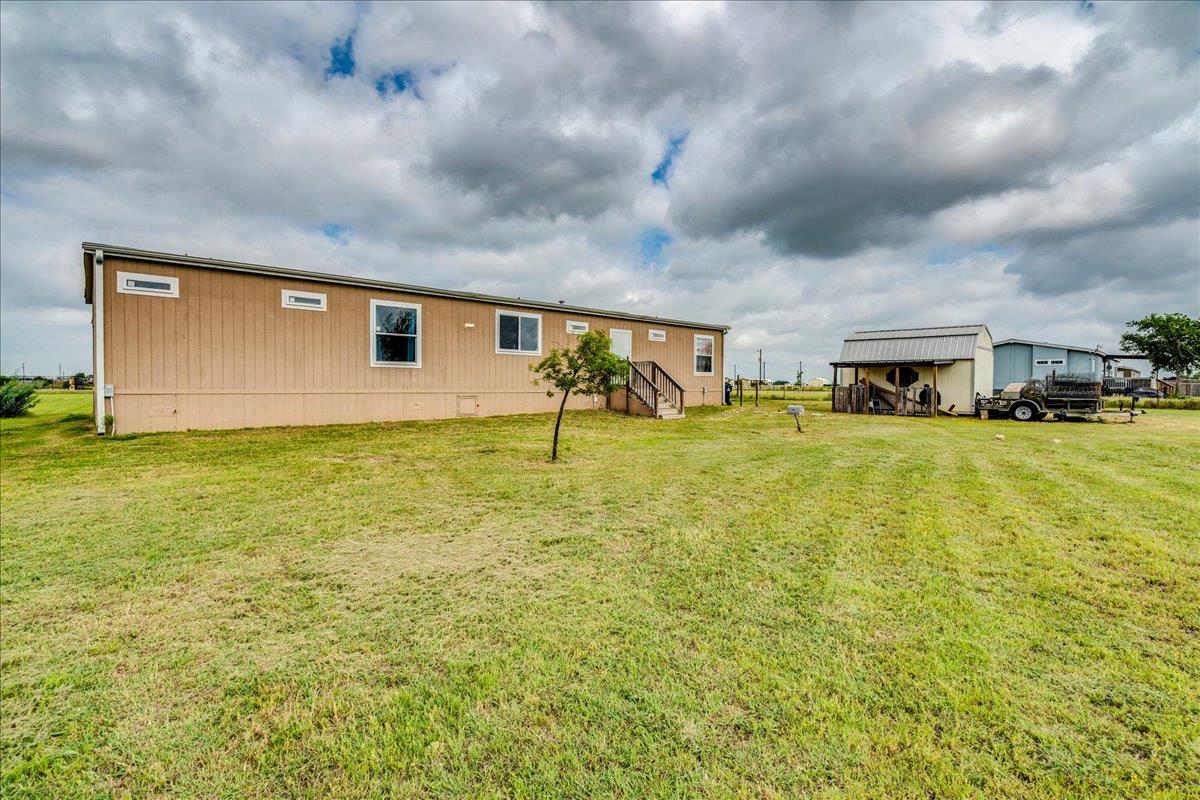 125 Sun View Rd, Bertram, TX 78605