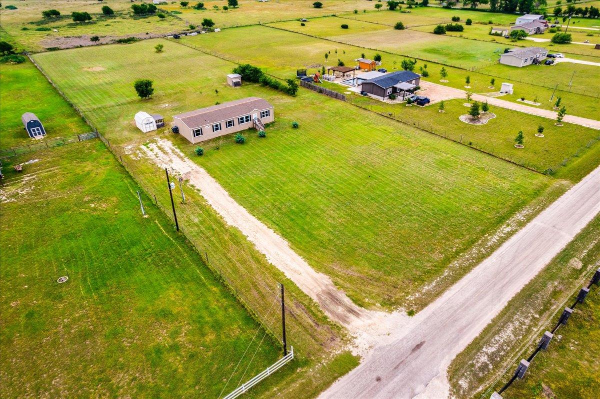 125 Sun View Rd, Bertram, TX 78605