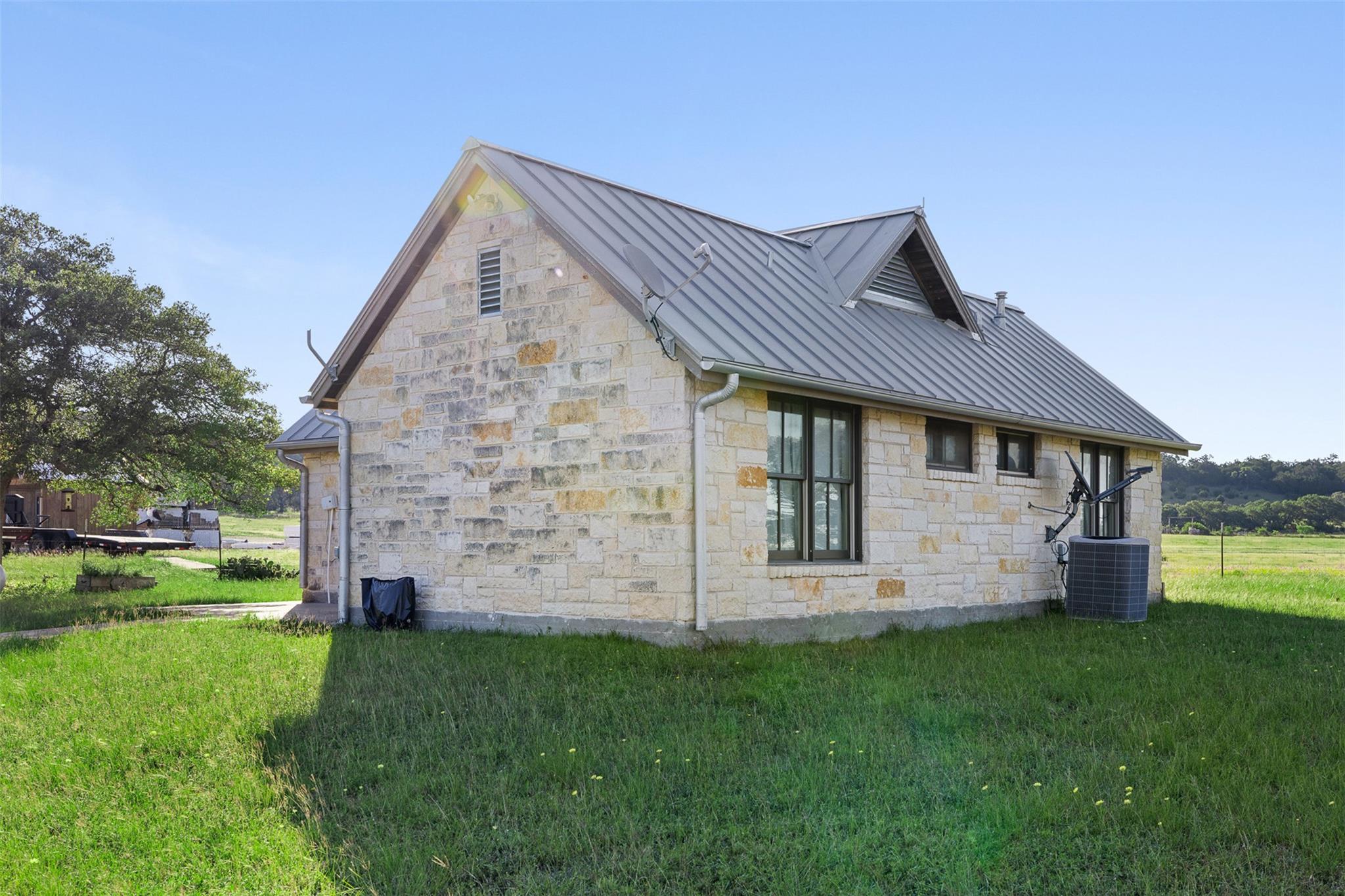 1081 County Road 1320, Lampasas, TX 76550