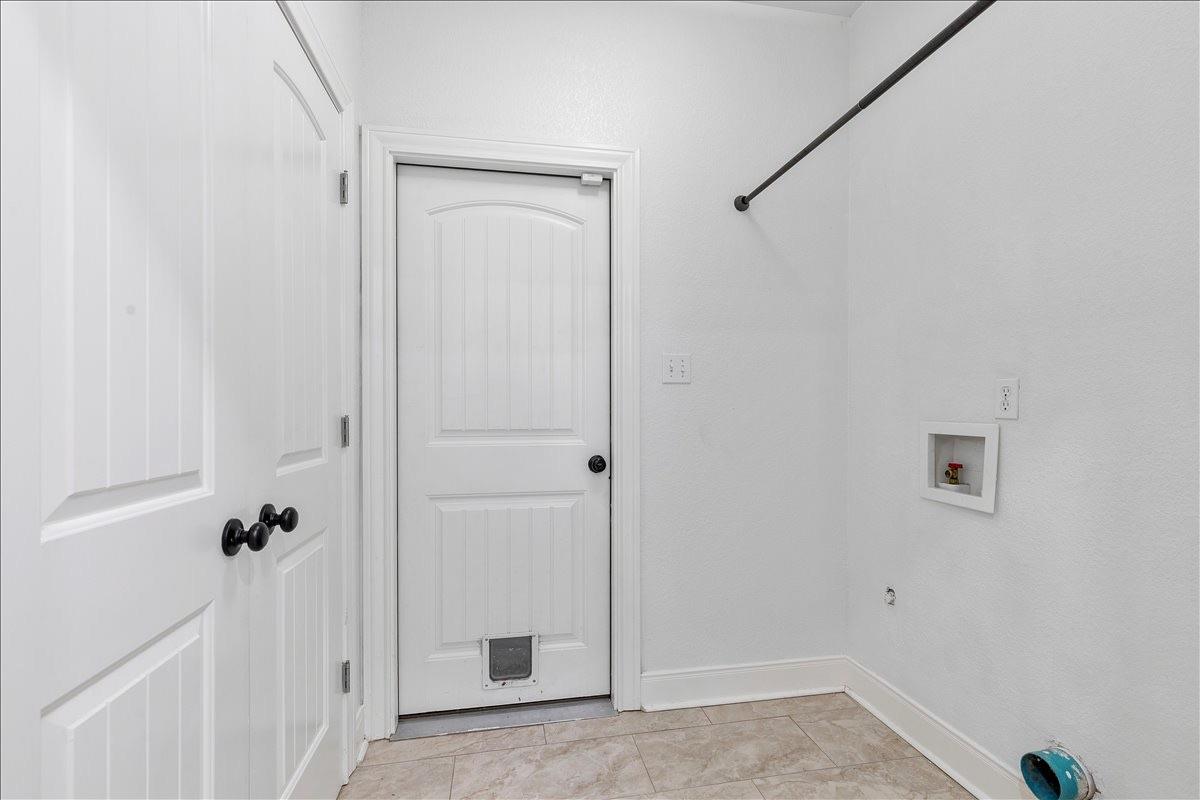 220 Ulupau Cir, Bastrop, TX 78602