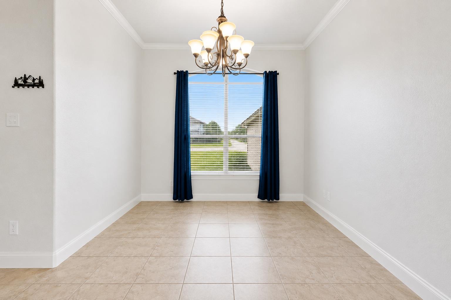 220 Ulupau Cir, Bastrop, TX 78602