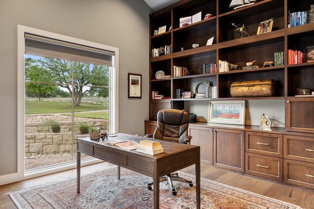 2560 Bell Springs Rd, Dripping Springs, TX 78620