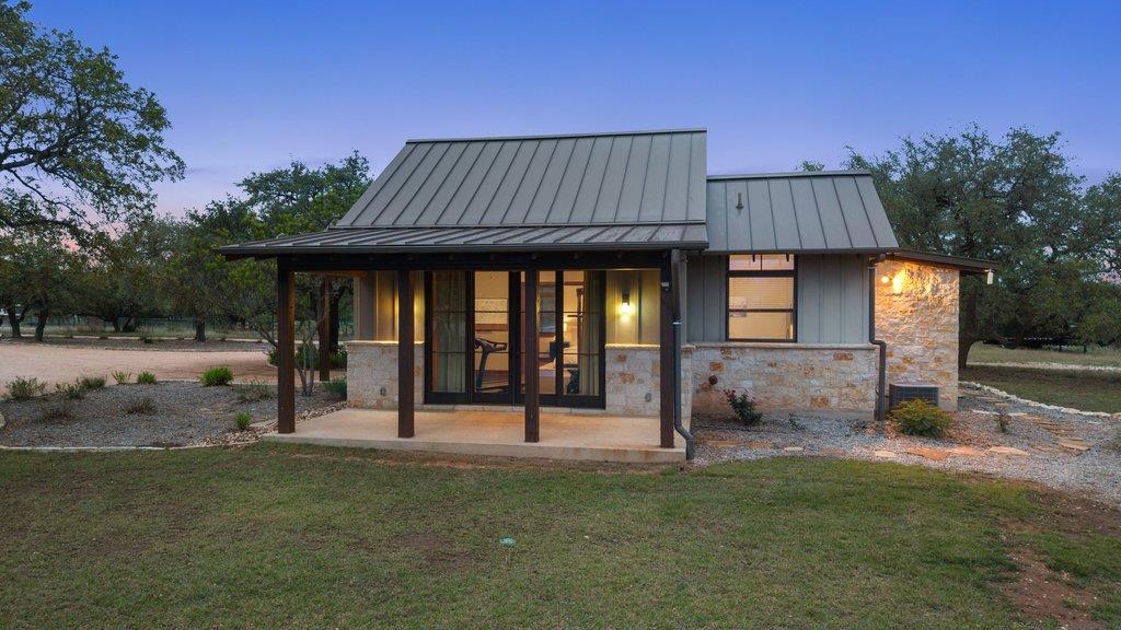 2560 Bell Springs Rd, Dripping Springs, TX 78620