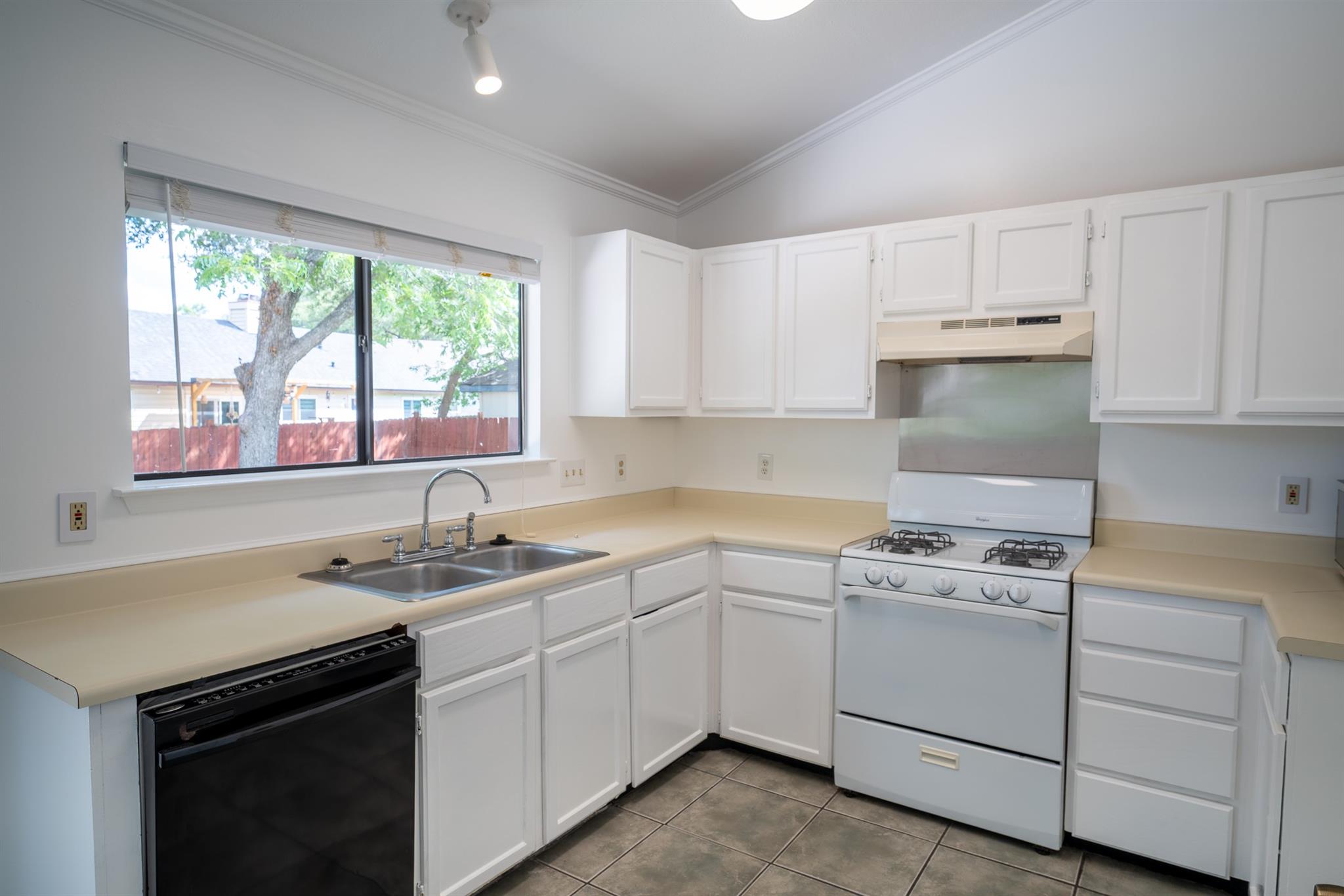 1601 Primrose Trl, Round Rock, TX 78664