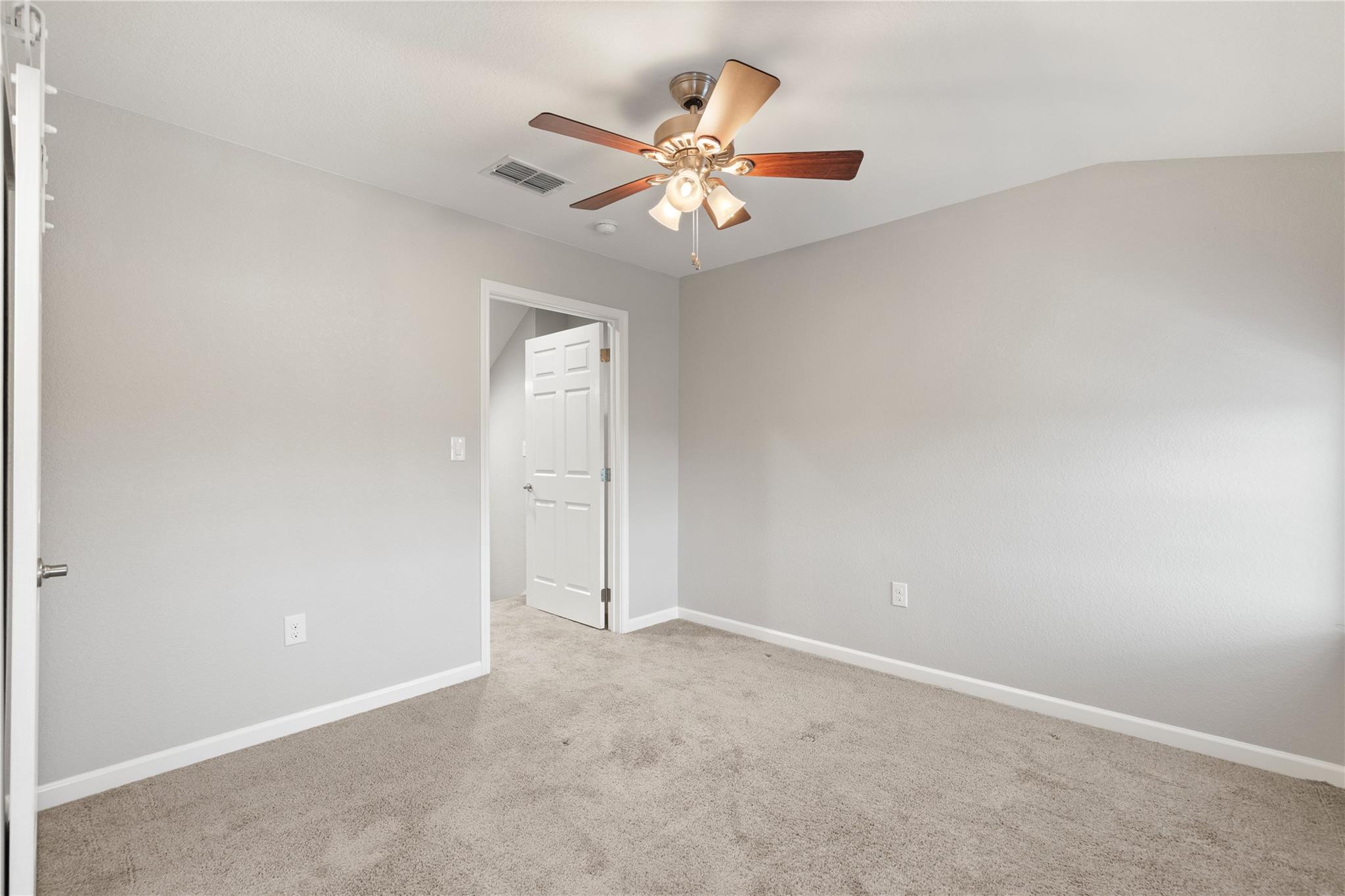1293 Pioneer Rd, Seguin, TX 78155
