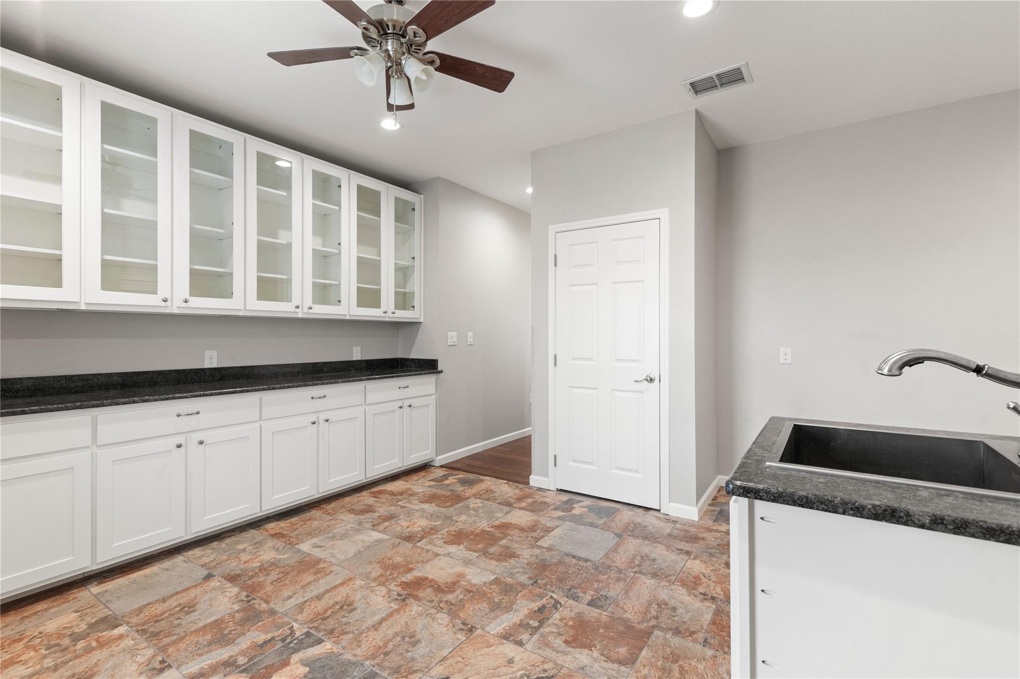 1293 Pioneer Rd, Seguin, TX 78155