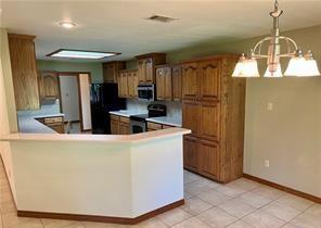 1482 Savannah Pr, Seguin, TX 78155