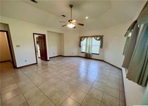 1482 Savannah Pr, Seguin, TX 78155