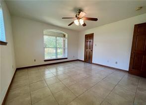 1482 Savannah Pr, Seguin, TX 78155